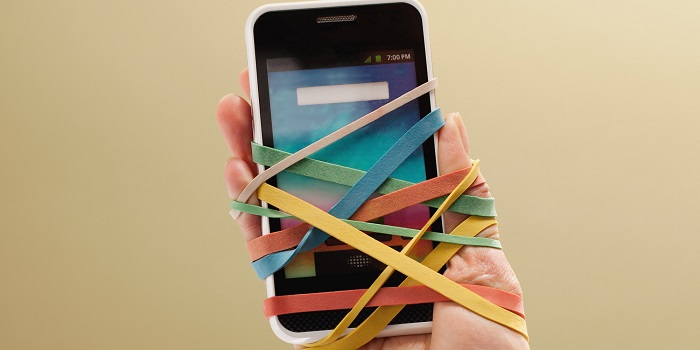 Are you addicted to your cellphone? Tips for breaking the habit
